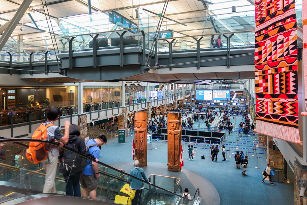 Vancouver International Airport (YUR)